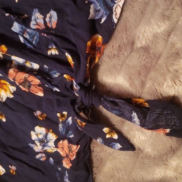 Navy blue floral pattern off the shoulder blouse - Picture 2 of 3